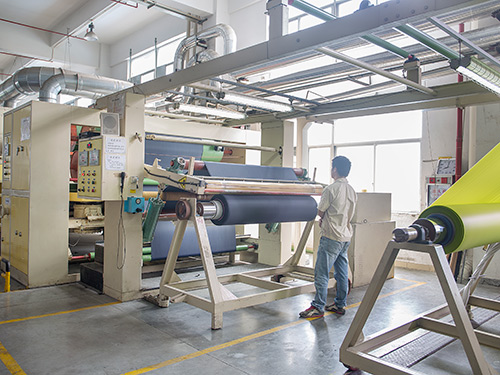 過膠生產(chǎn)設備